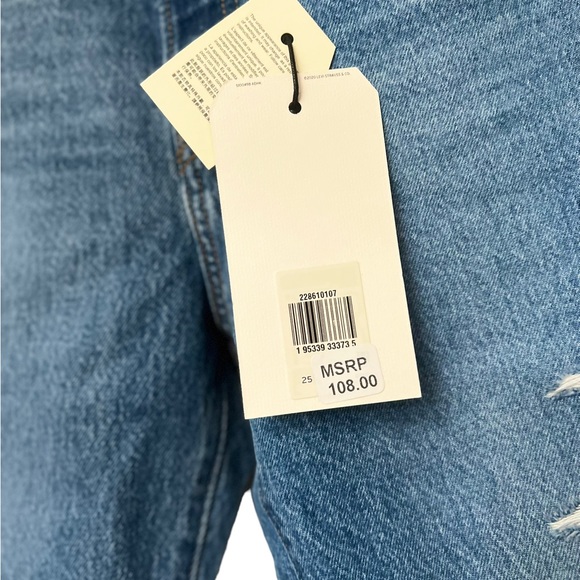 NWT LEVI’S Wedgie High Waisted Destroyed Denim Jeans - Picture 6 of 12